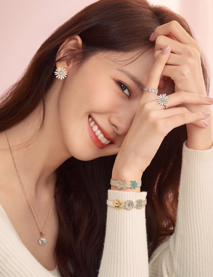 윤아